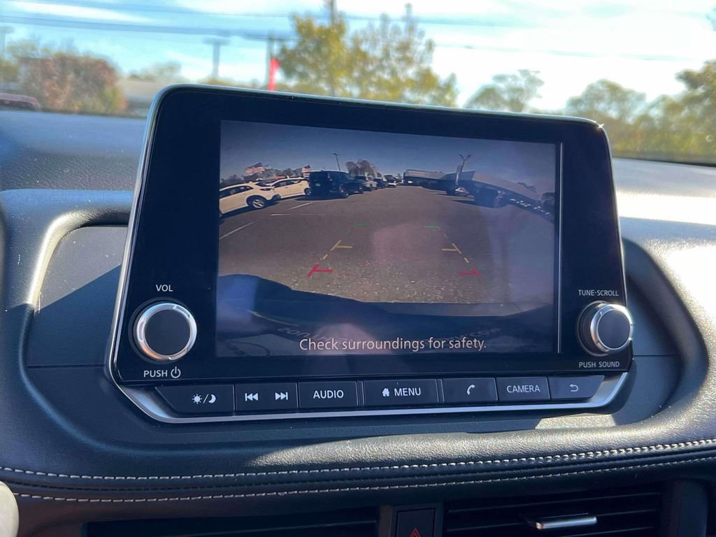 Certified 2024 Nissan Rogue SV image 28