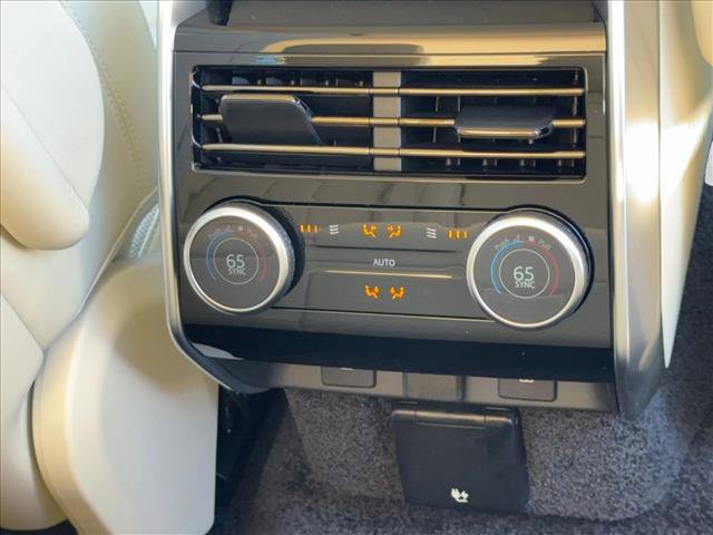 New 2025 Land Rover Range Rover SE image 12