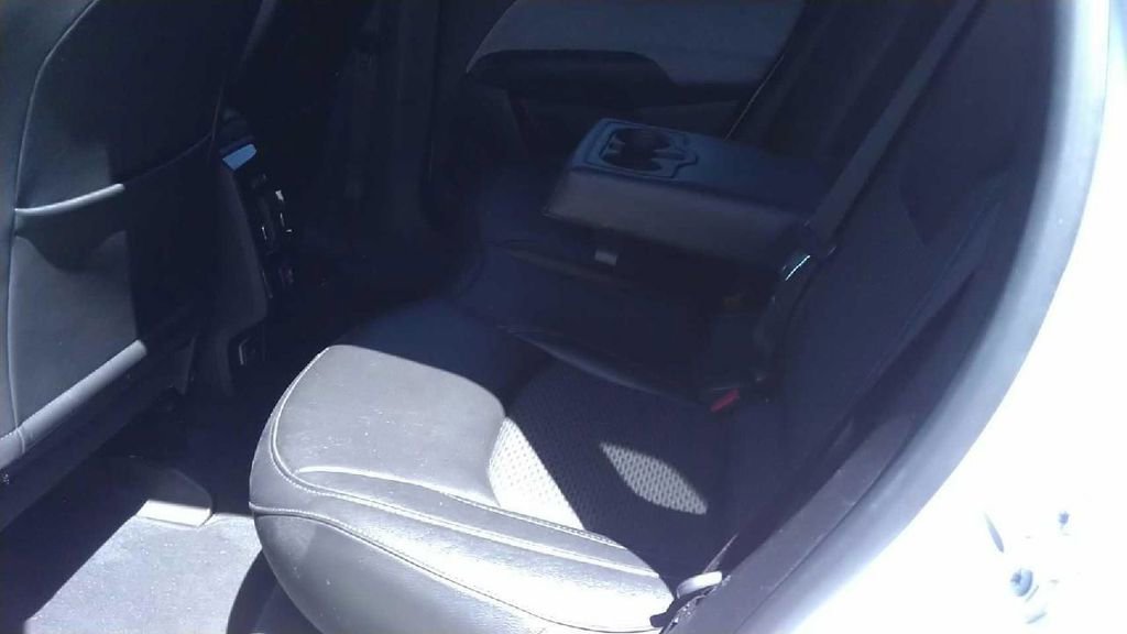 Used 2024 Jeep Compass Latitude AWD/4WD image 4