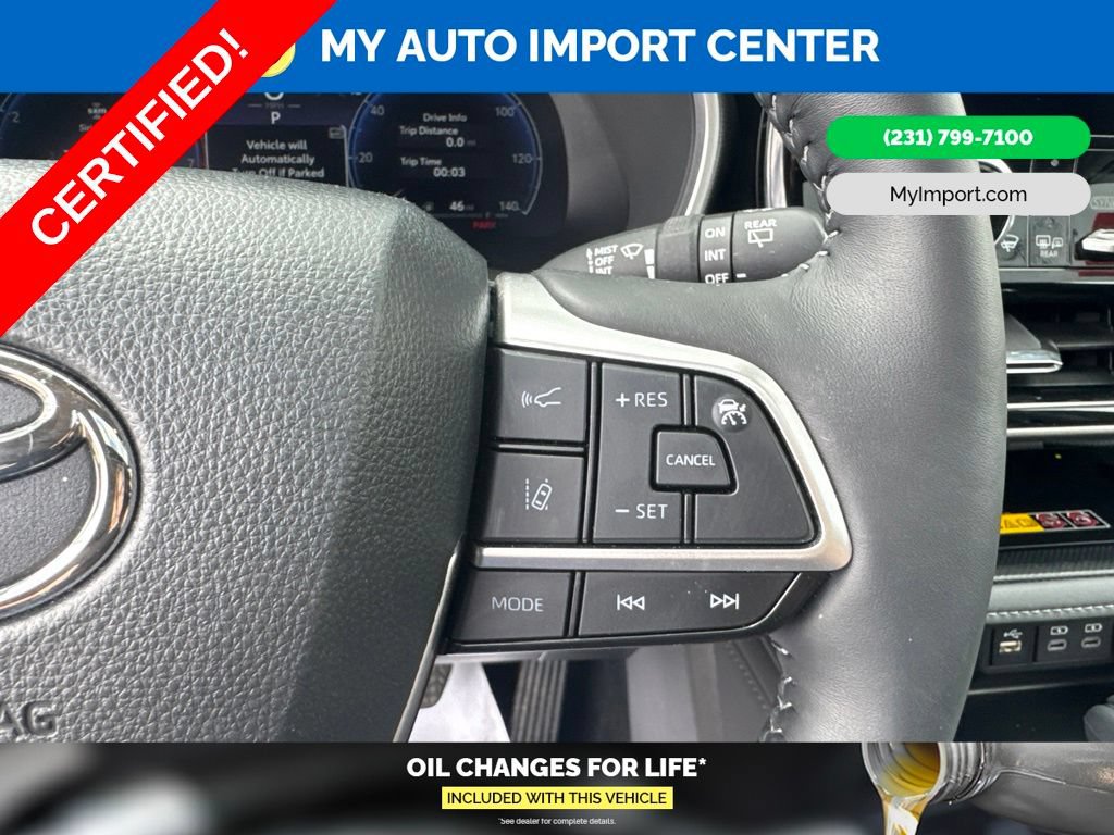 Certified 2025 Toyota Highlander Limited AWD/4WD image 18