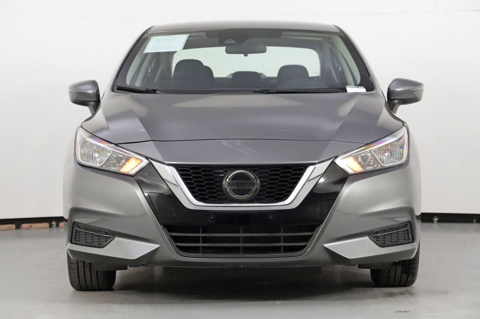 Used 2021 Nissan Versa SV image 6