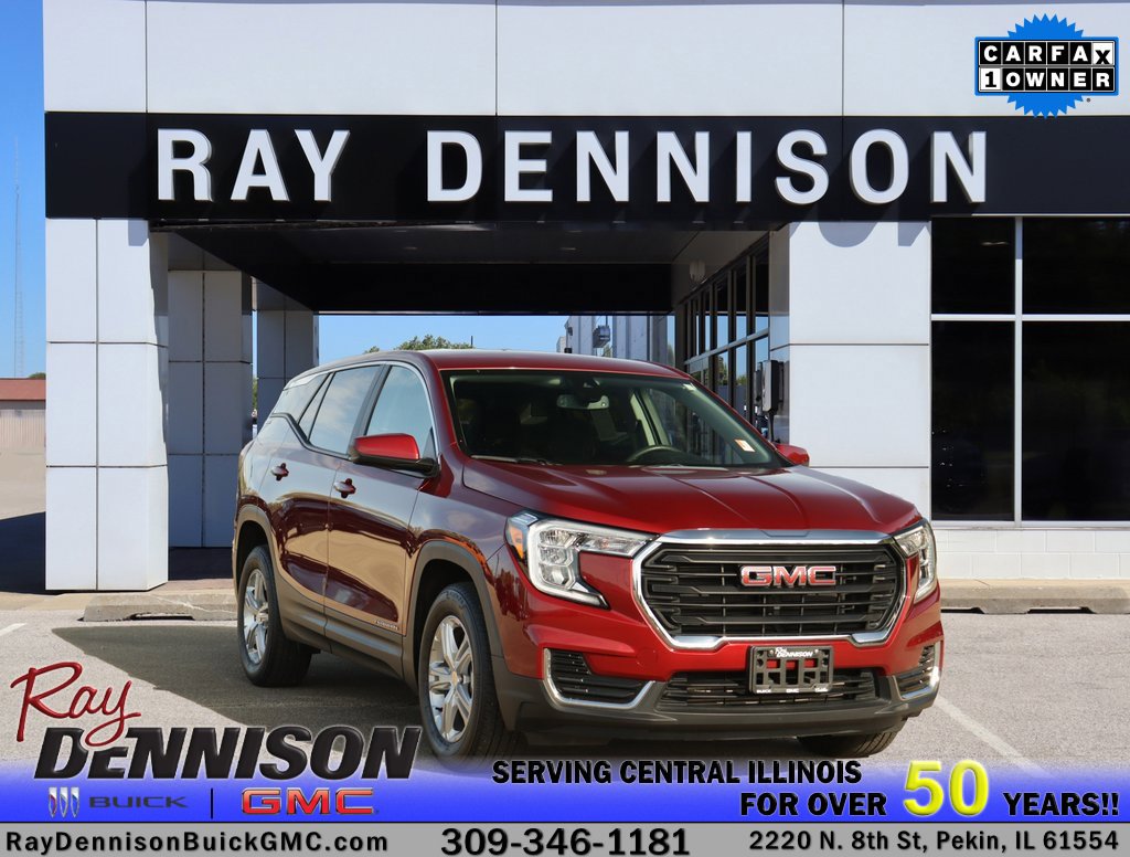 Used 2024 GMC Terrain SLE image 1