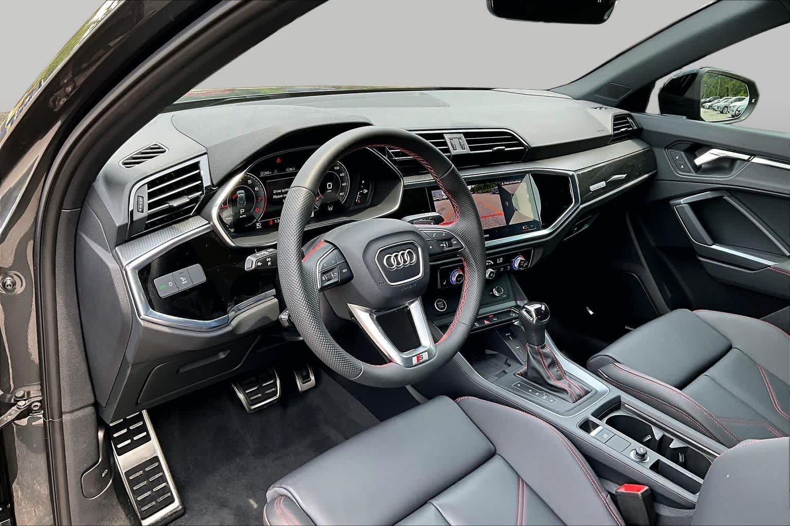Used 2025 Audi Q3 2.0T Premium Plus AWD/4WD image 17