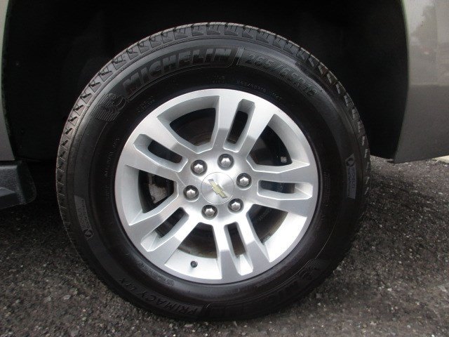 Used 2017 Chevrolet Tahoe LS AWD/4WD image 14