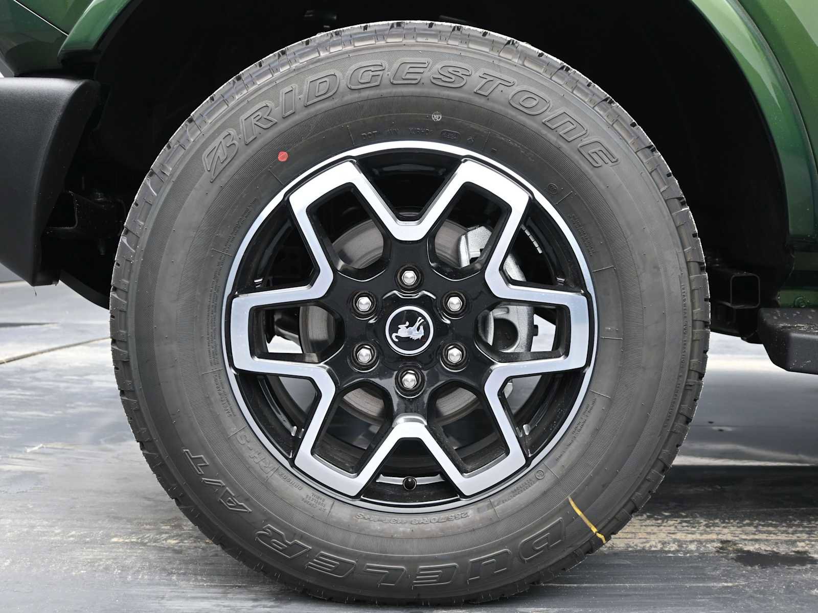 New 2024 Ford Bronco Outer Banks image 10