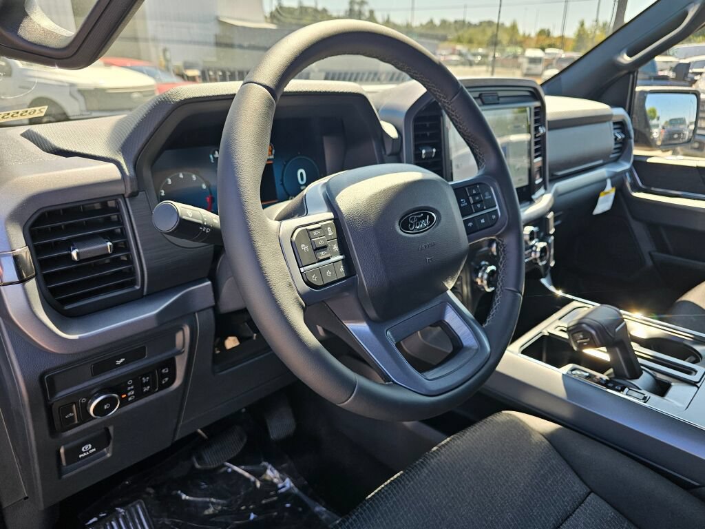 New 2026 Ford F150 XLT w/ Equipment Group 302A MID AWD/4WD image 19