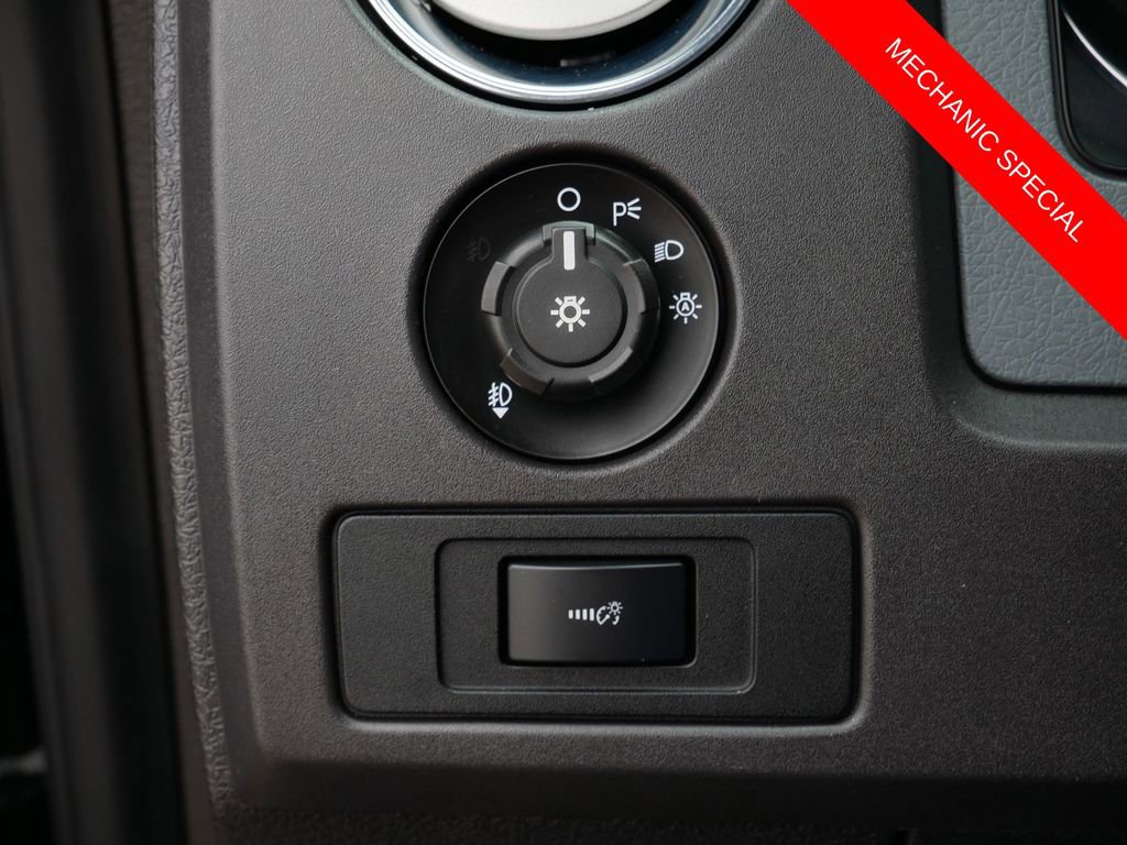 Used 2013 Ford F150 XLT w/ XLT Chrome Pkg image 17