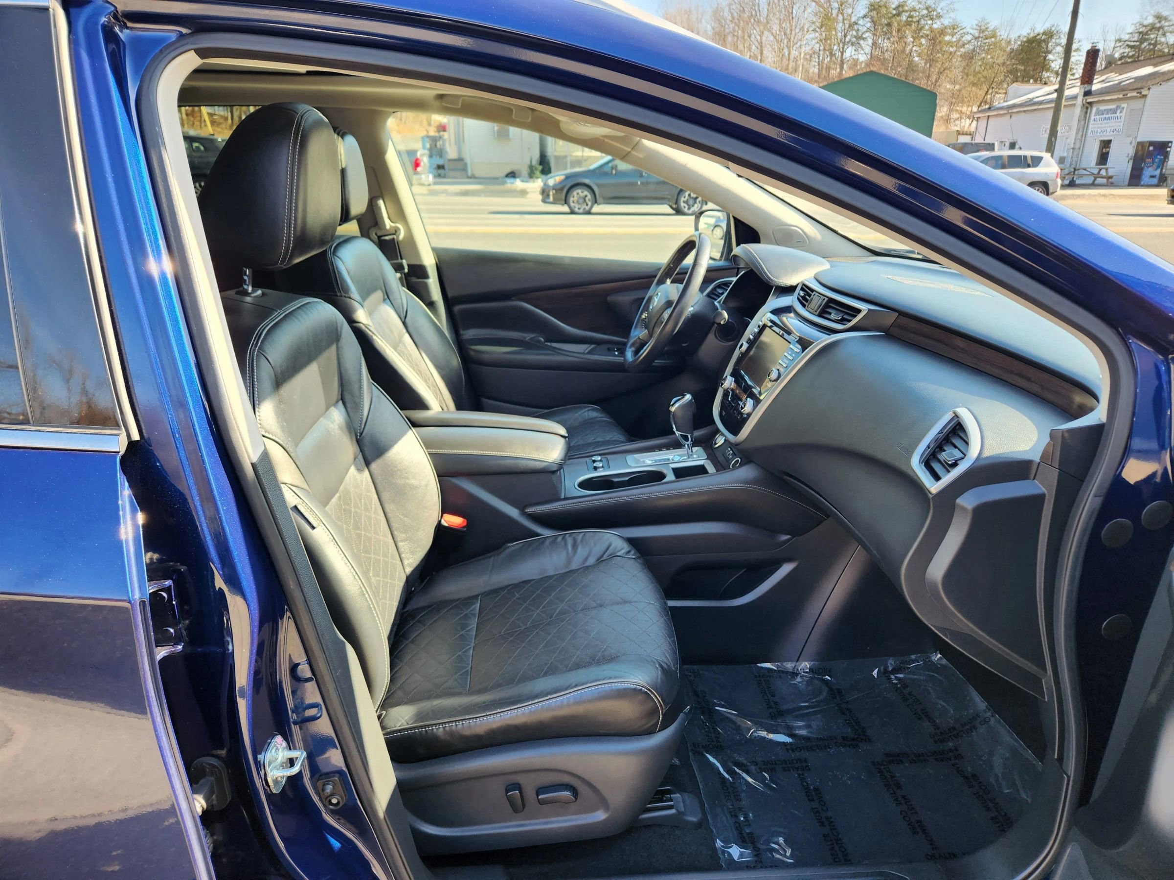 Used 2020 Nissan Murano Platinum w/ Cargo Package image 17