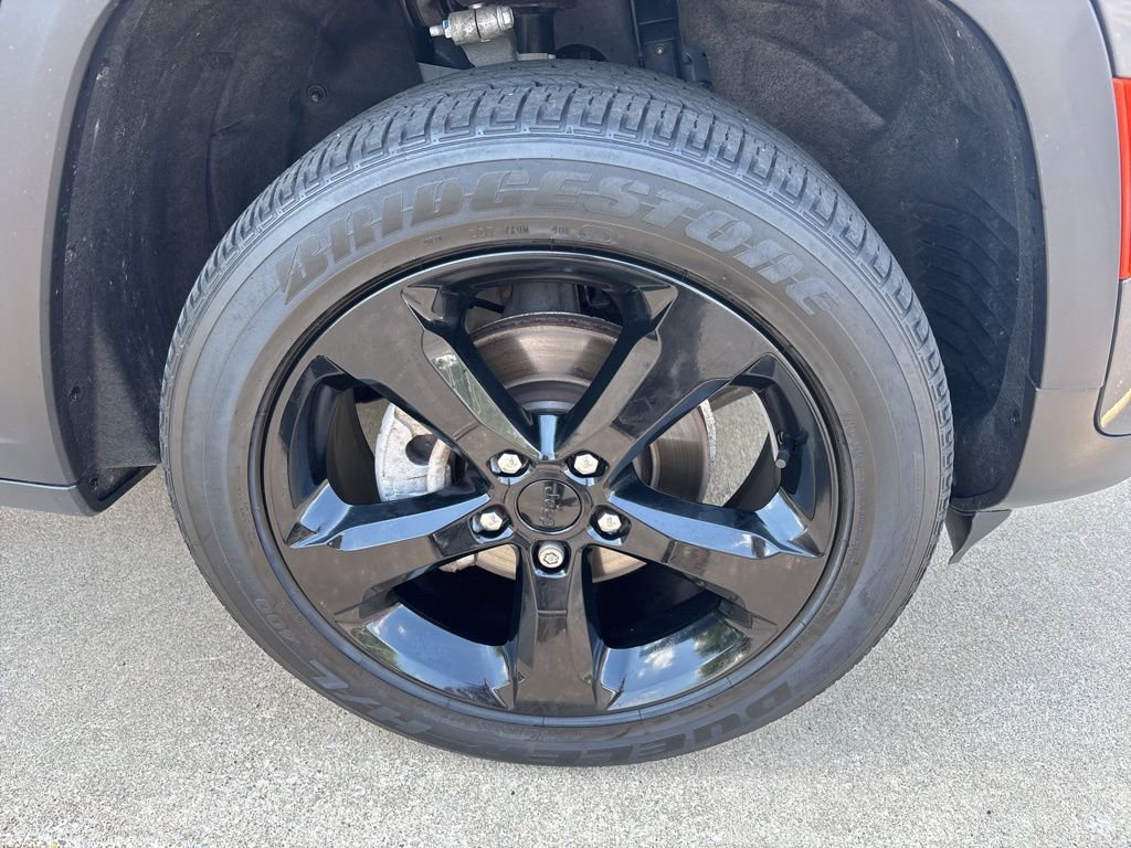 Used 2022 Jeep Grand Cherokee Altitude image 7