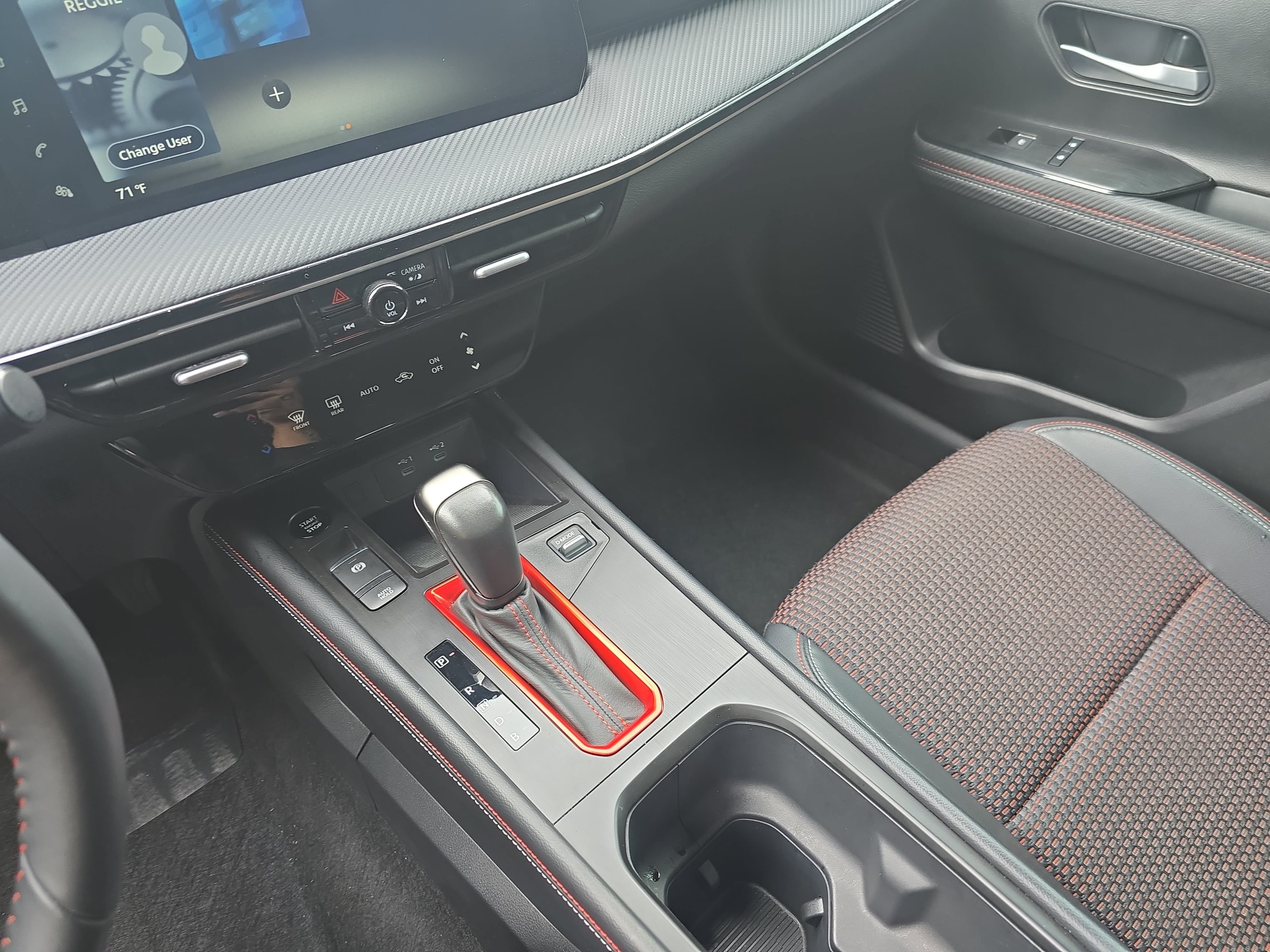 Used 2025 Nissan Kicks SR AWD/4WD image 25