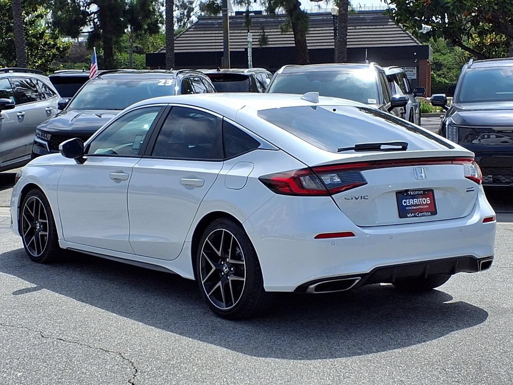 Used 2024 Honda Civic Sport Touring image 3