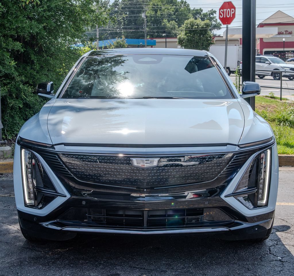 Used 2024 Cadillac Lyriq Sport AWD/4WD image 2