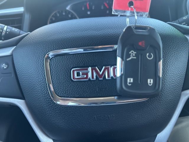 Used 2023 GMC Acadia SLT image 39
