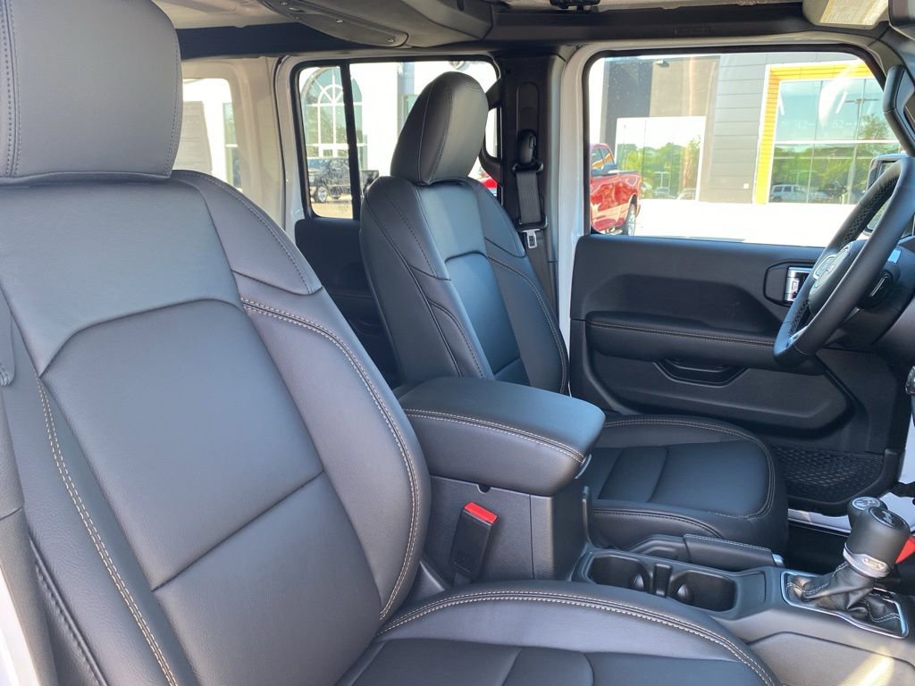New 2025 Jeep Wrangler Sahara w/ Safety Group image 11