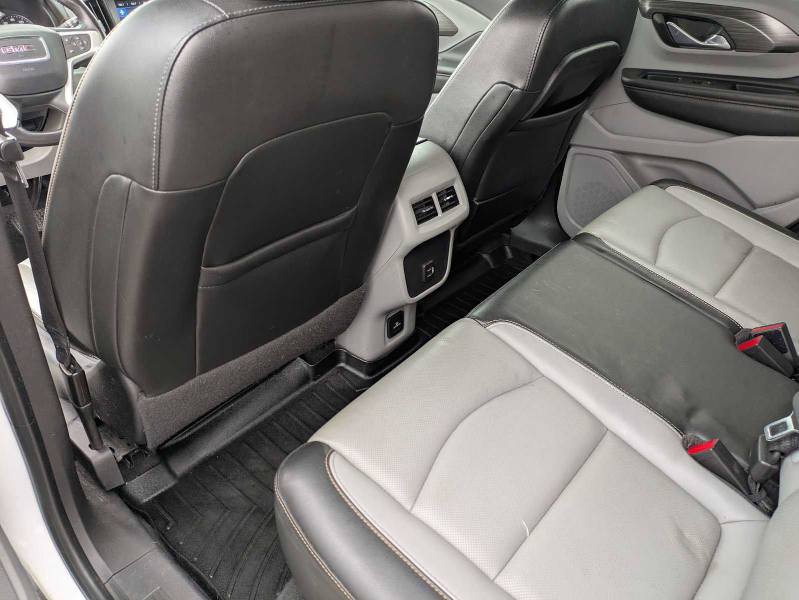 Used 2019 GMC Terrain SLT w/ Preferred Package image 17