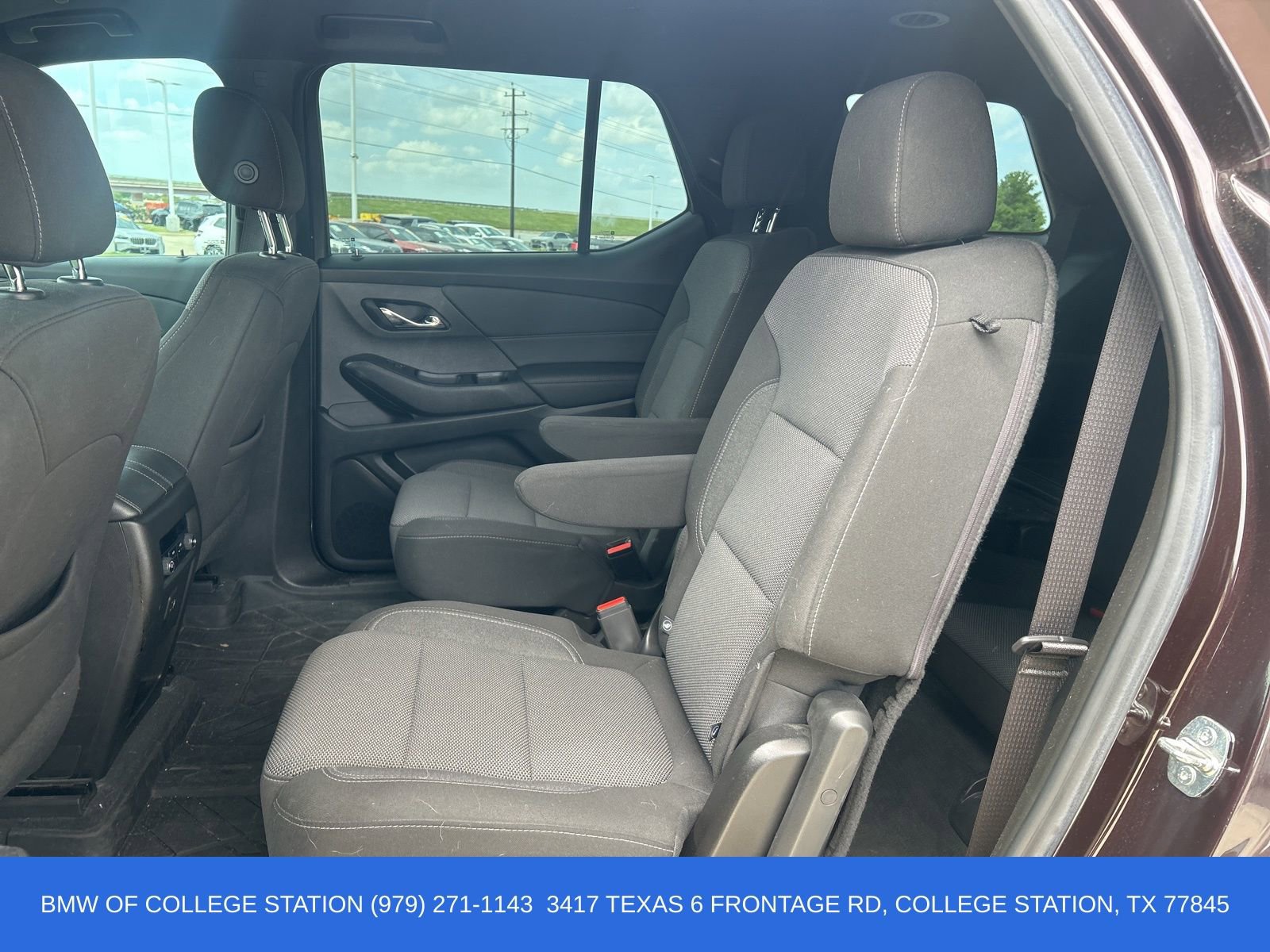 Used 2022 Chevrolet Traverse LT image 4