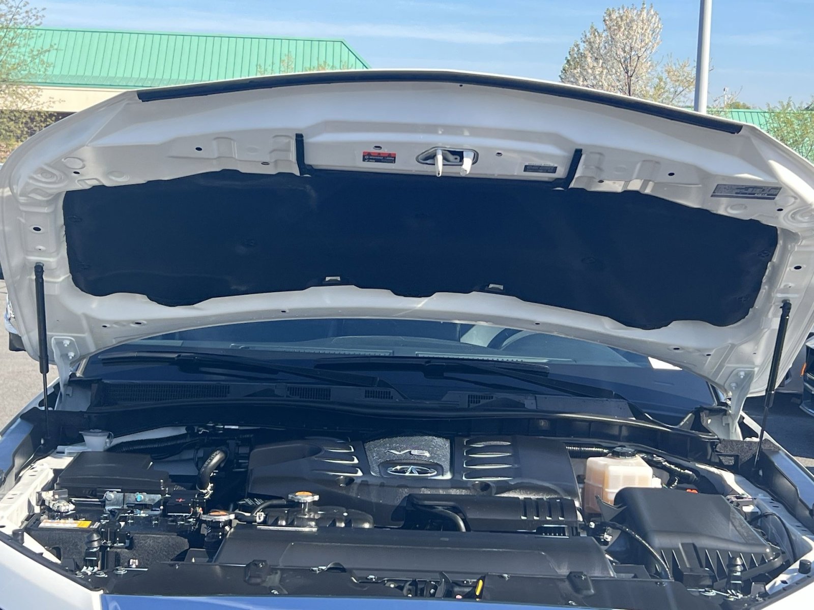 Used 2024 INFINITI QX80 Sensory w/ Cargo Package image 37