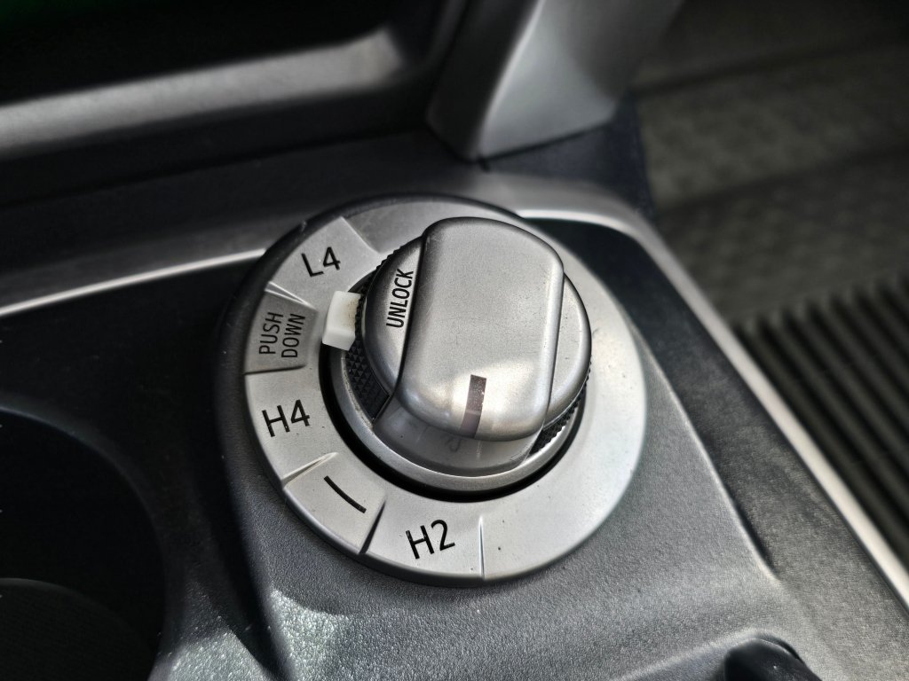 Used 2018 Toyota 4Runner SR5 Premium AWD/4WD image 12