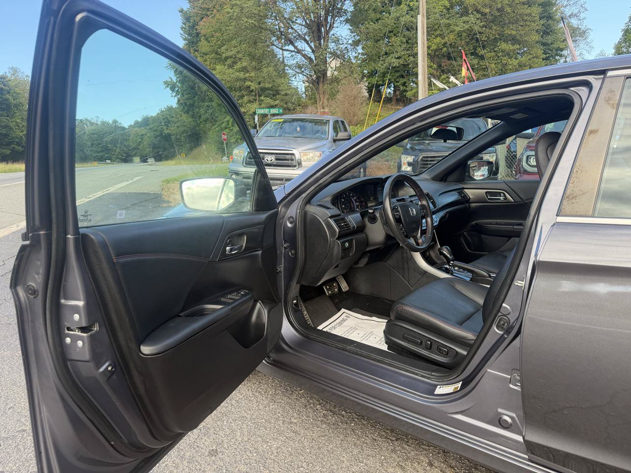 Used 2017 Honda Accord Sport Special Edition image 10