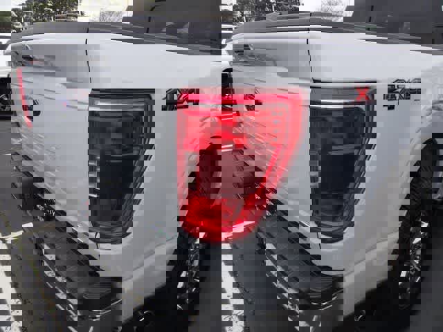 Used 2022 Ford F150 XLT w/ Equipment Group 302A High image 25