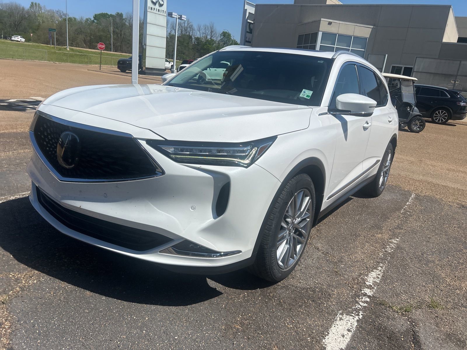 Used 2023 Acura MDX SH-AWD w/ Advance Package image 4