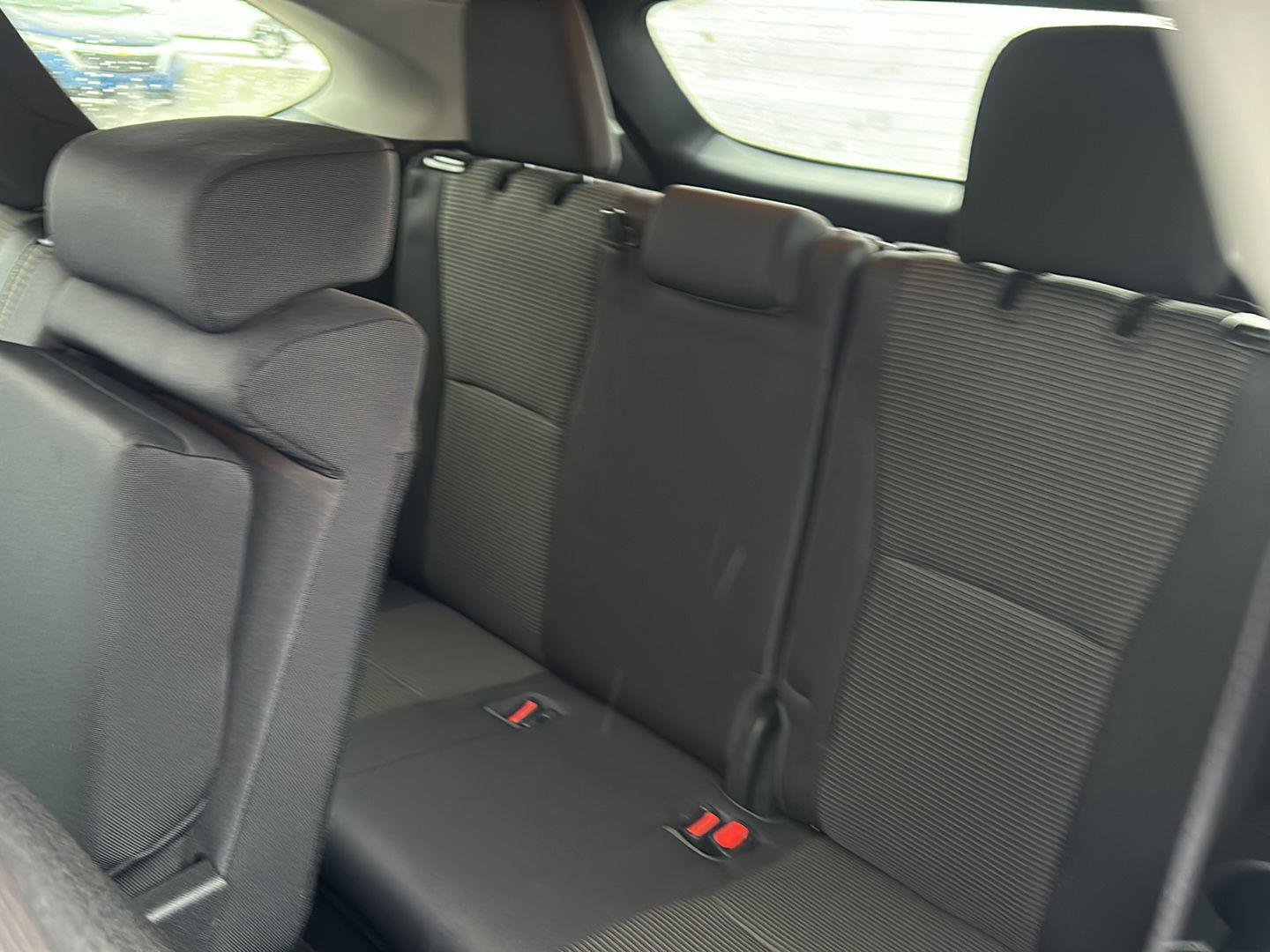 Used 2023 Toyota Highlander LE image 16