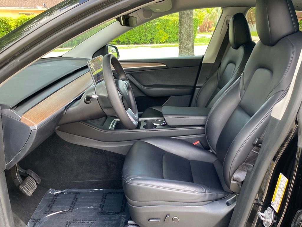 Used 2023 Tesla Model Y Long Range image 34
