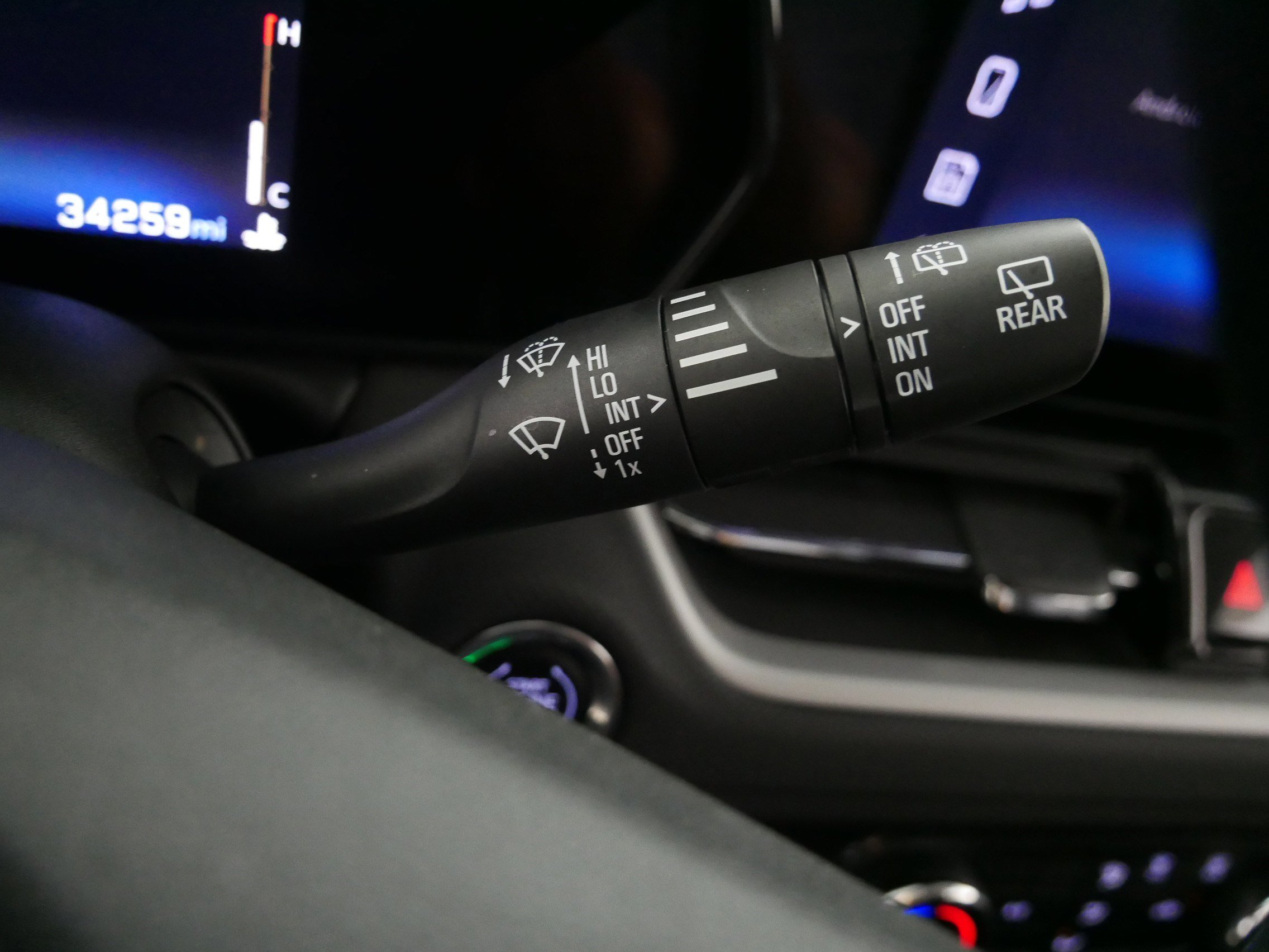 Used 2025 Chevrolet TrailBlazer LT image 31