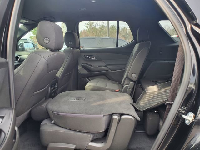 Used 2023 Chevrolet Traverse LT image 12
