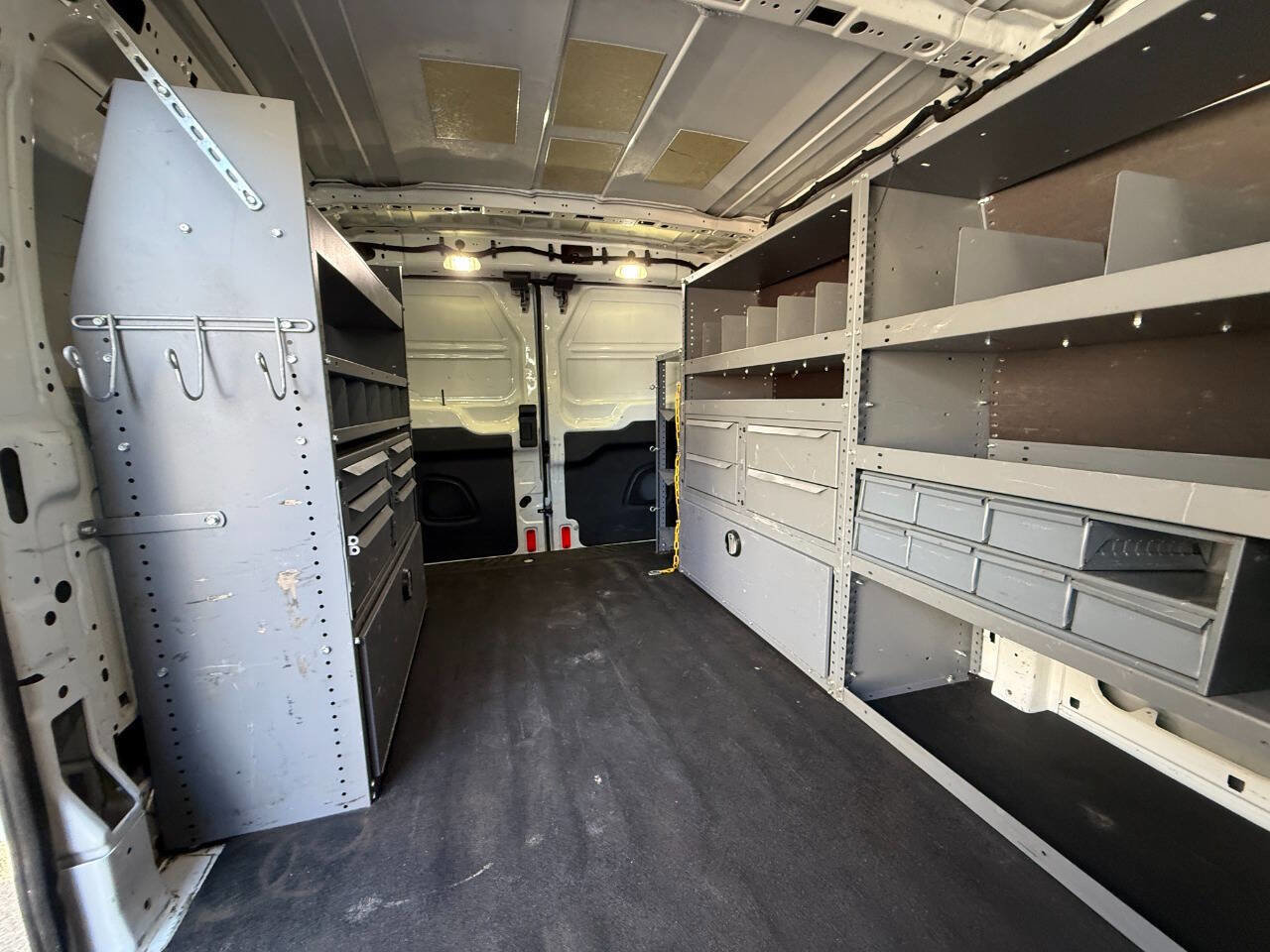 Used 2018 Ford Transit 250 130 Low Roof image 10