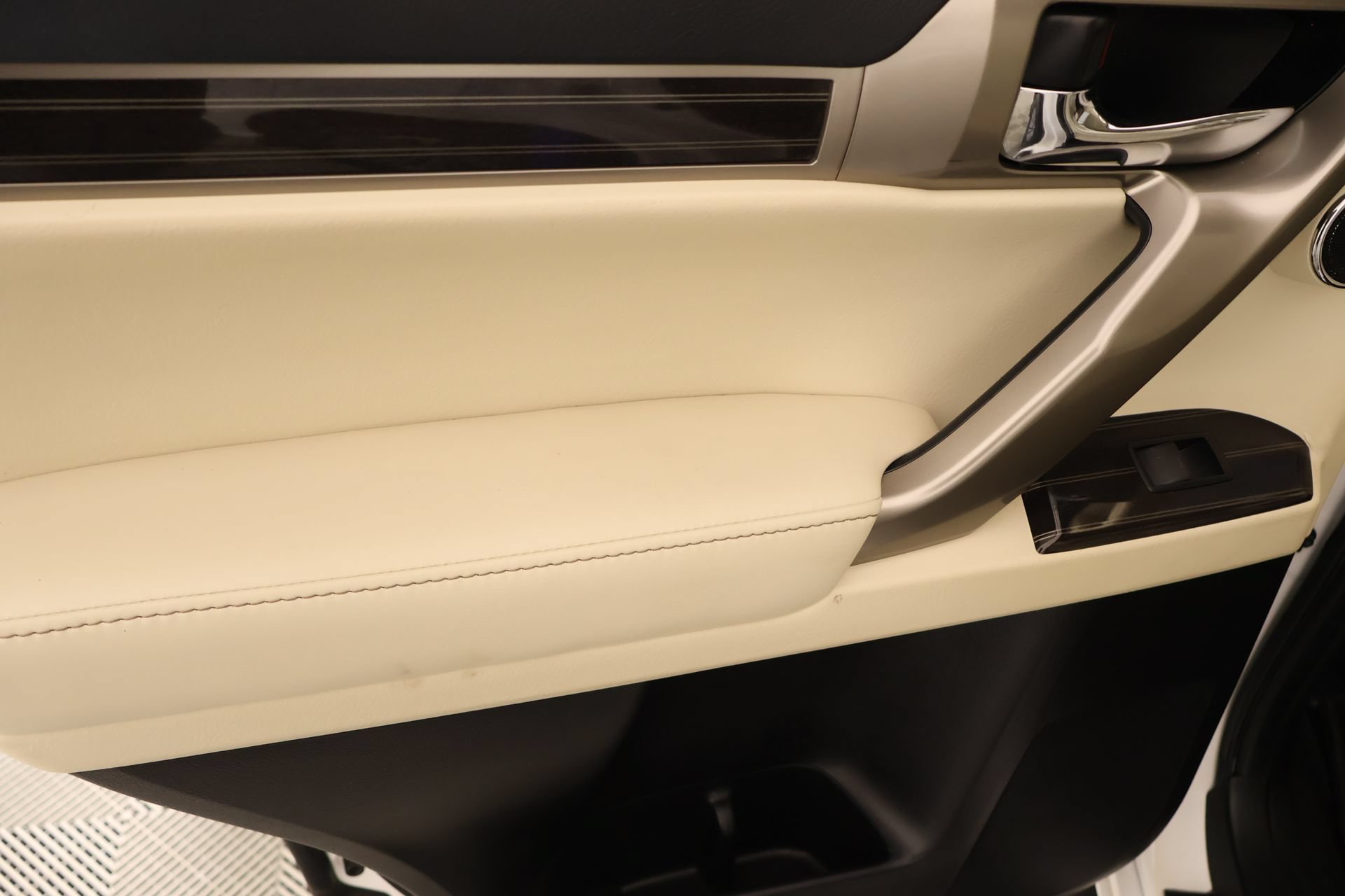 Used 2020 Lexus GX 460 Luxury w/ Off Road Package AWD/4WD image 19