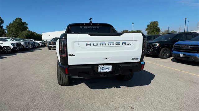 New 2026 GMC Hummer EV 4x4 Crew Cab image 7