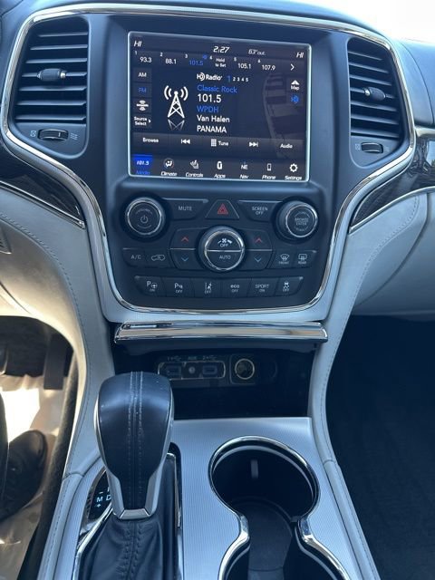 Used 2018 Jeep Grand Cherokee Summit AWD/4WD image 24