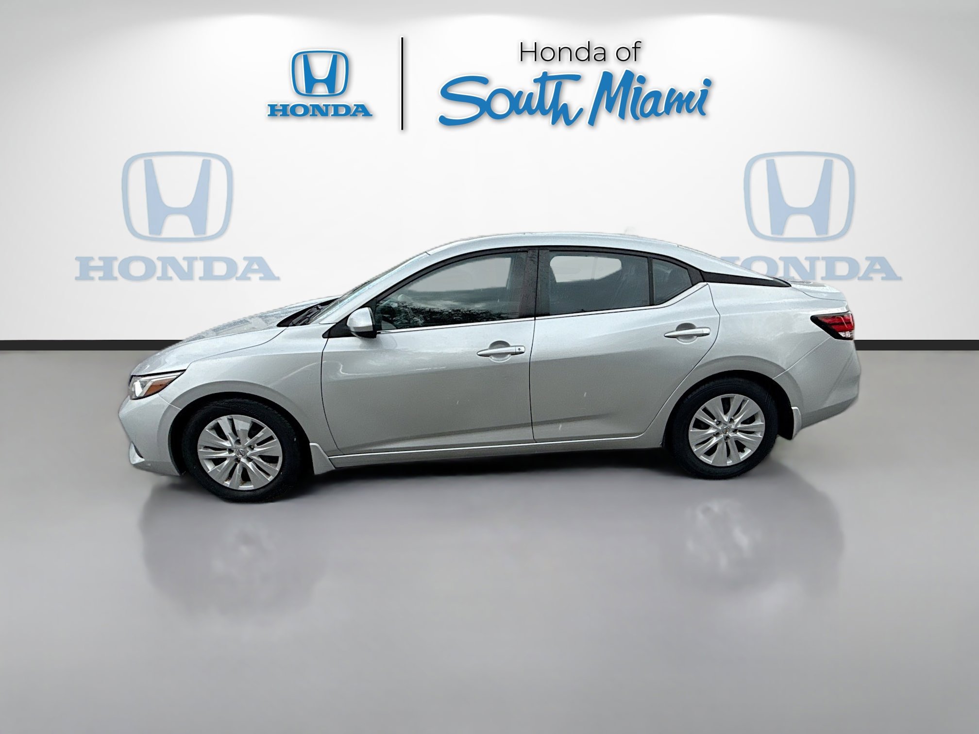 Used 2021 Nissan Sentra S image 4