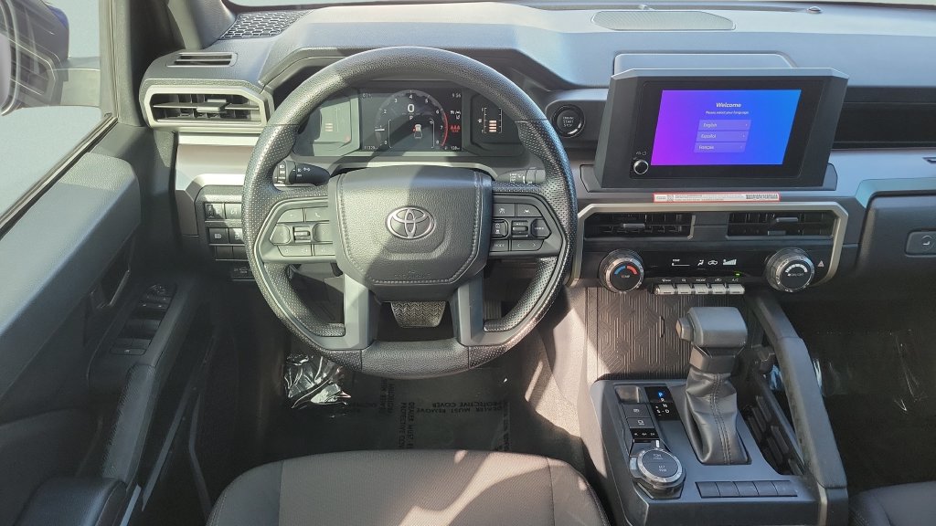 Certified 2025 Toyota Tacoma SR5 AWD/4WD image 12