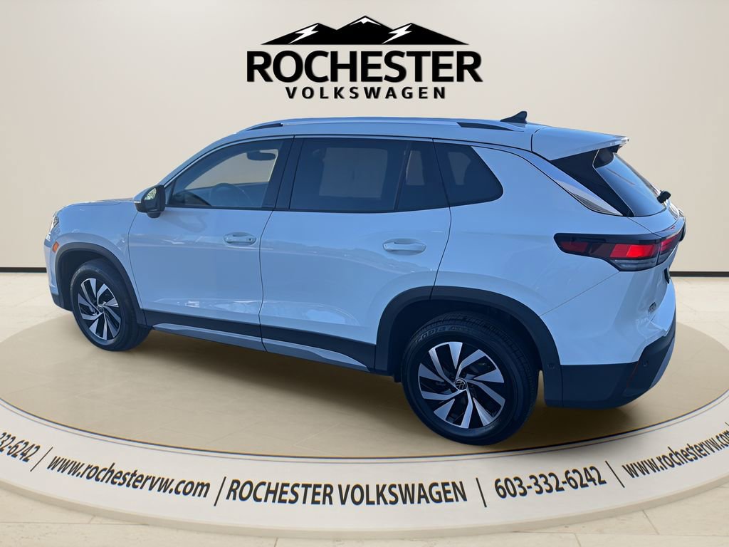 Used 2025 Volkswagen Tiguan S image 5