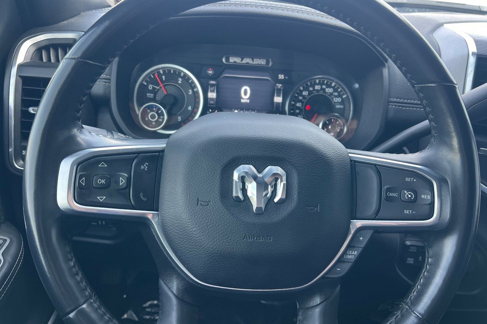 Used 2023 RAM 3500 Laramie w/ Night Edition image 24