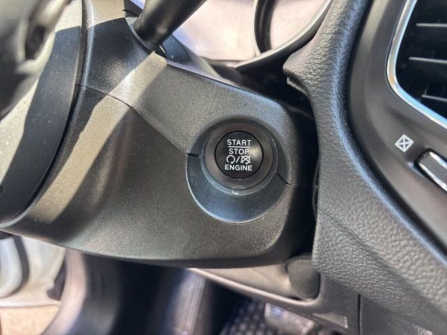 Used 2018 Jeep Compass Latitude w/ Cold Weather Group image 20