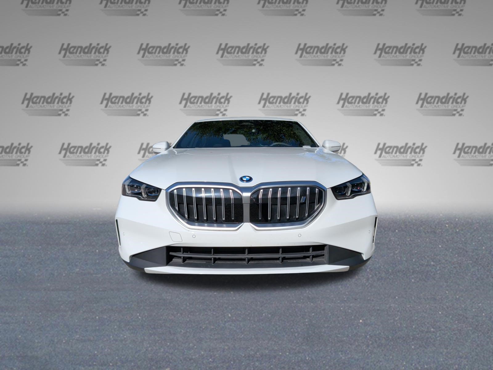 Certified 2026 BMW i5 eDrive40 w/ Premium Package RWD image 5