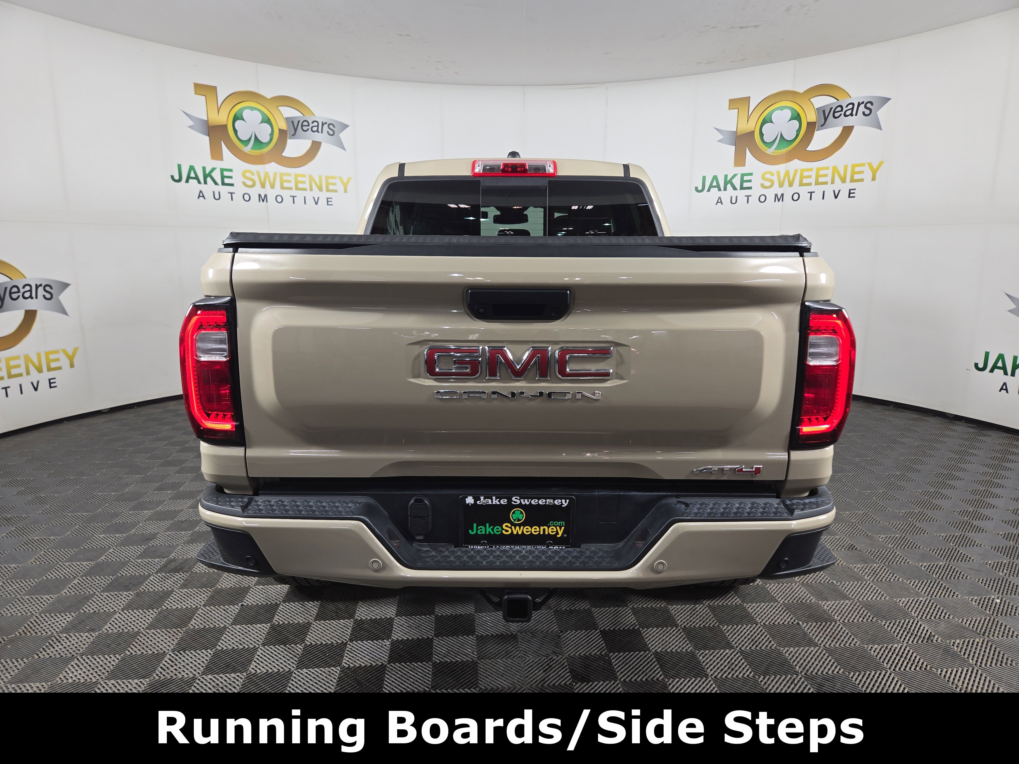 Certified 2024 GMC Canyon AT4 w/ AT4 Premium Package image 7