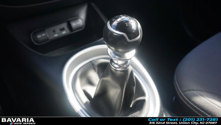 Used 2014 Kia Soul 5dr Wgn Auto Base image 16