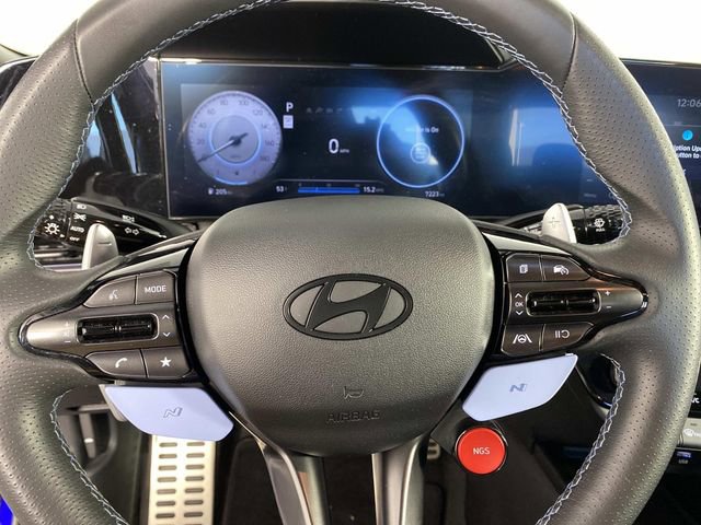 Used 2024 Hyundai Elantra N Base image 16