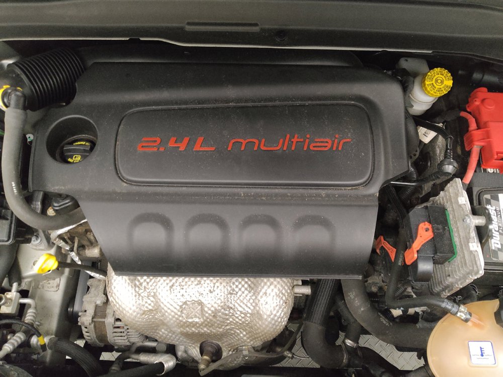 Used 2020 Jeep Renegade Latitude FWD image 30