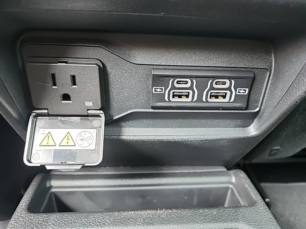 New 2026 Jeep Grand Cherokee L Laredo RWD image 18