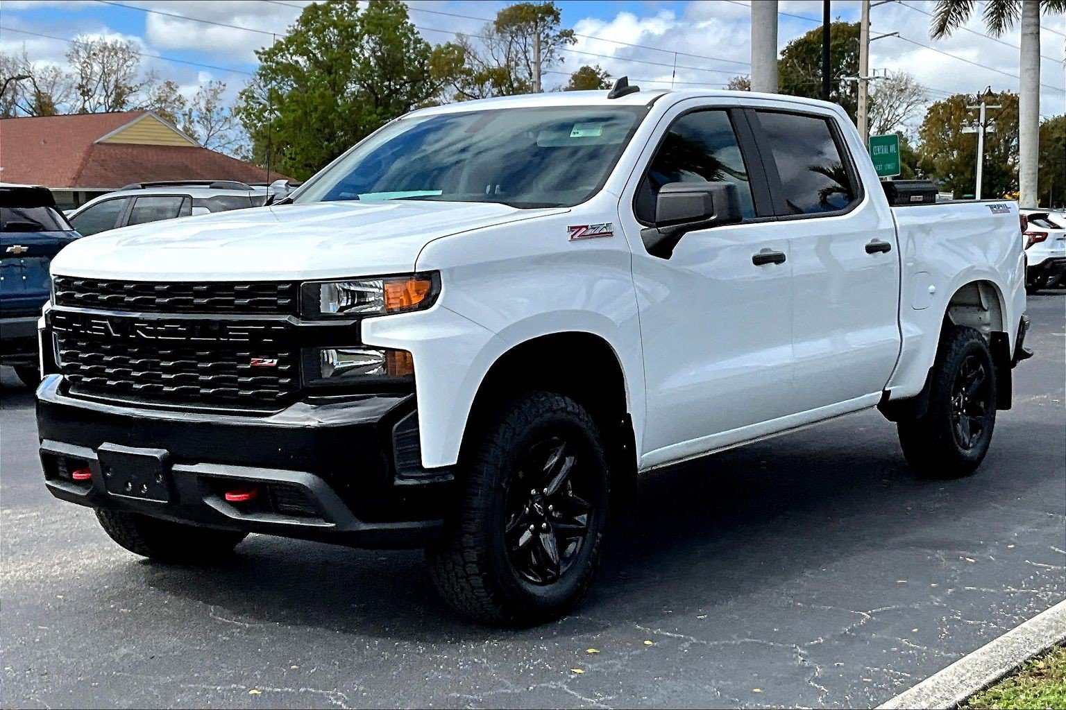Used 2021 Chevrolet Silverado 1500 Custom Trail Boss AWD/4WD image 2