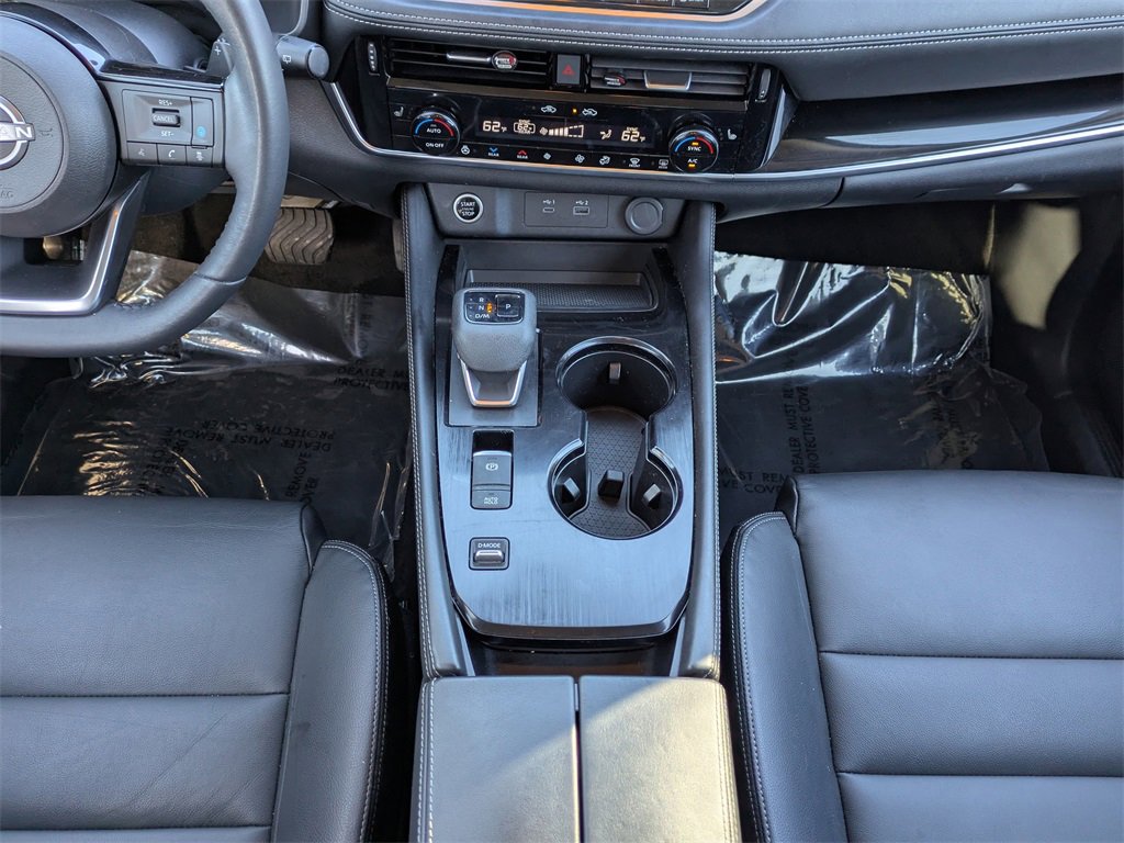 Used 2022 Nissan Rogue SL w/ SL Premium Package image 19