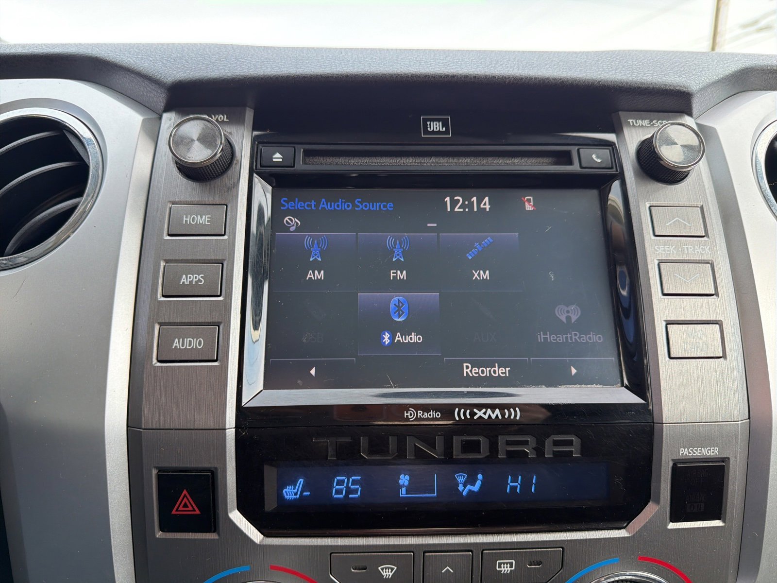 Used 2014 Toyota Tundra Platinum image 32