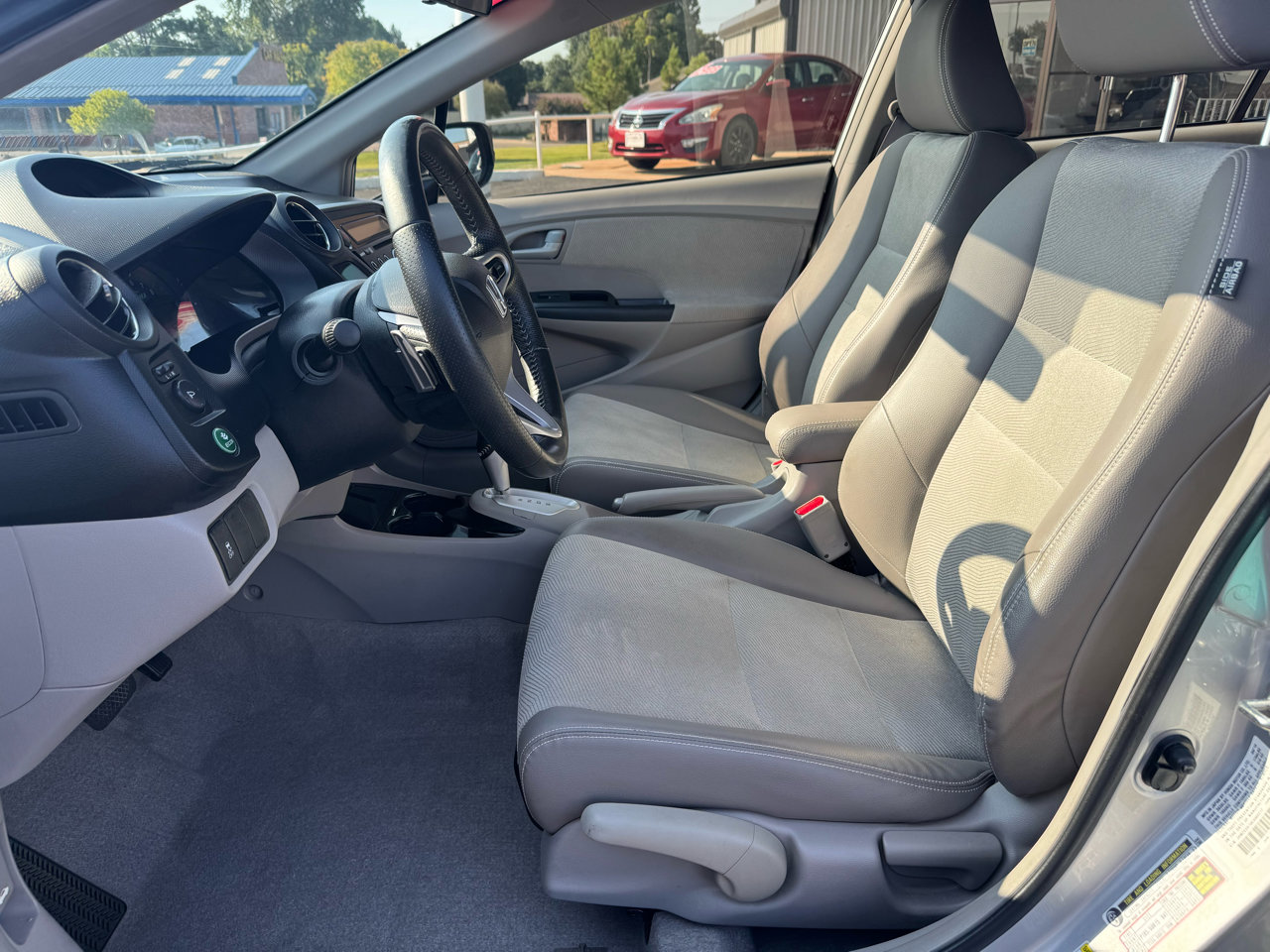 Used 2014 Honda Insight EX image 16