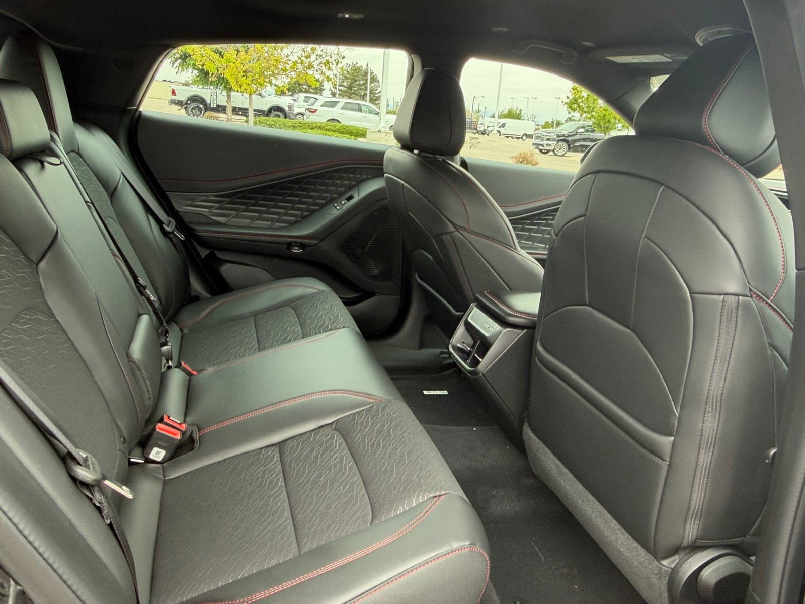 New 2026 Dodge Charger R/T w/ Driver Convenience Group AWD/4WD image 33