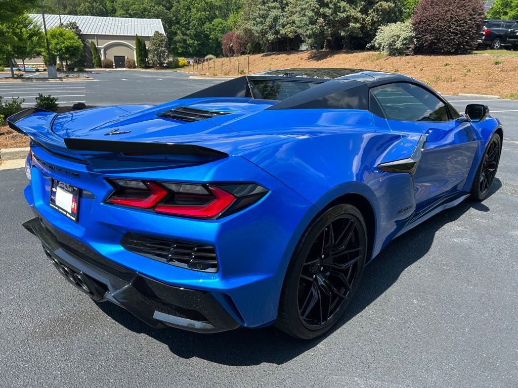 Used 2024 Chevrolet Corvette Z06 RWD image 24